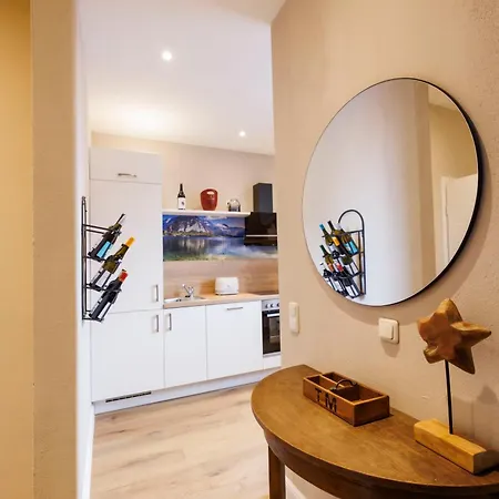 Zentrale Neu Renoviert Daire *